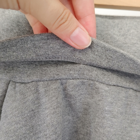 NWT Aritzia Talula Willoughby Skirt Grey Medium - Picture 8 of 15